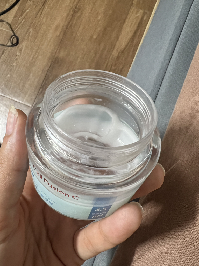秀肤生 弱酸性石蜡保湿霜 common.review image