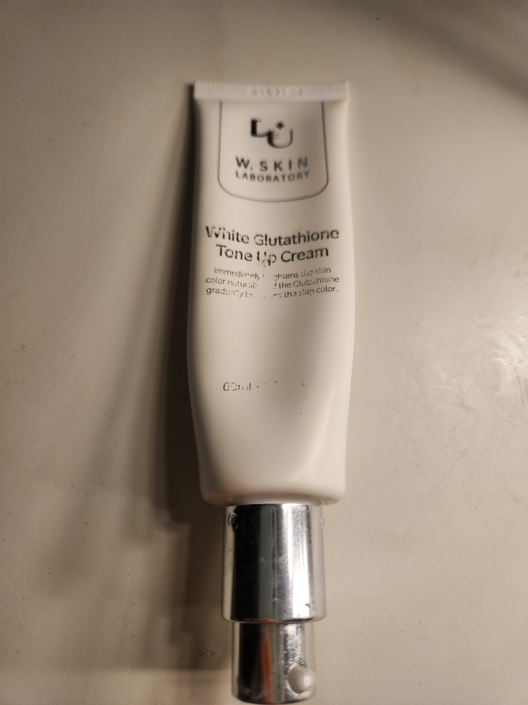 W.SKINLABORATORY WHITE GLUTATHIONE TONE UP CREAM Reviews