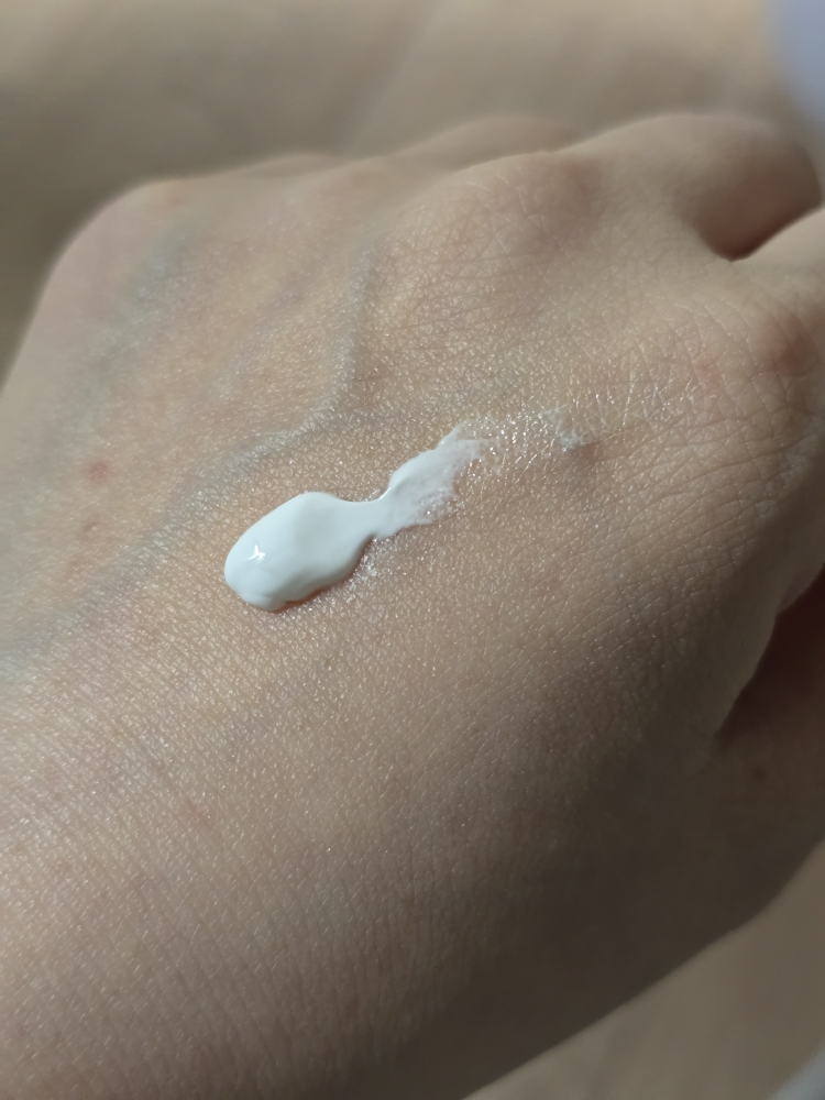 W. 皮肤研究所 三重护理防晒霜 [SPF50+/PA++++] common.review image