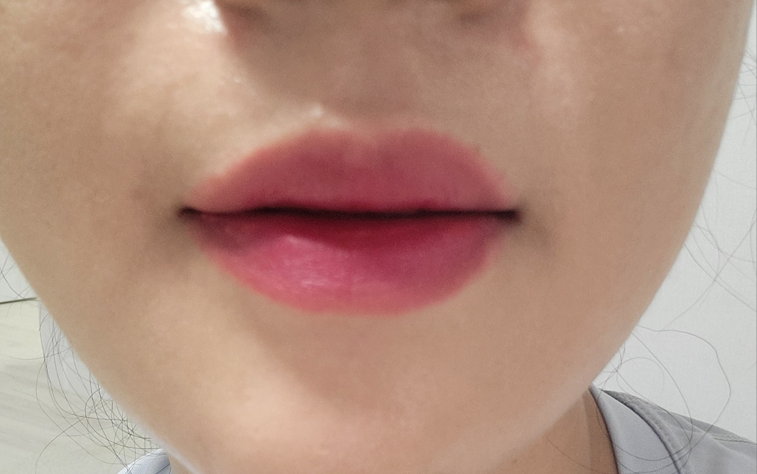 릴리바이레드 (lilybyred) 로맨틱 라이어 무스 틴트 [03 #산딸기크림인척] review image