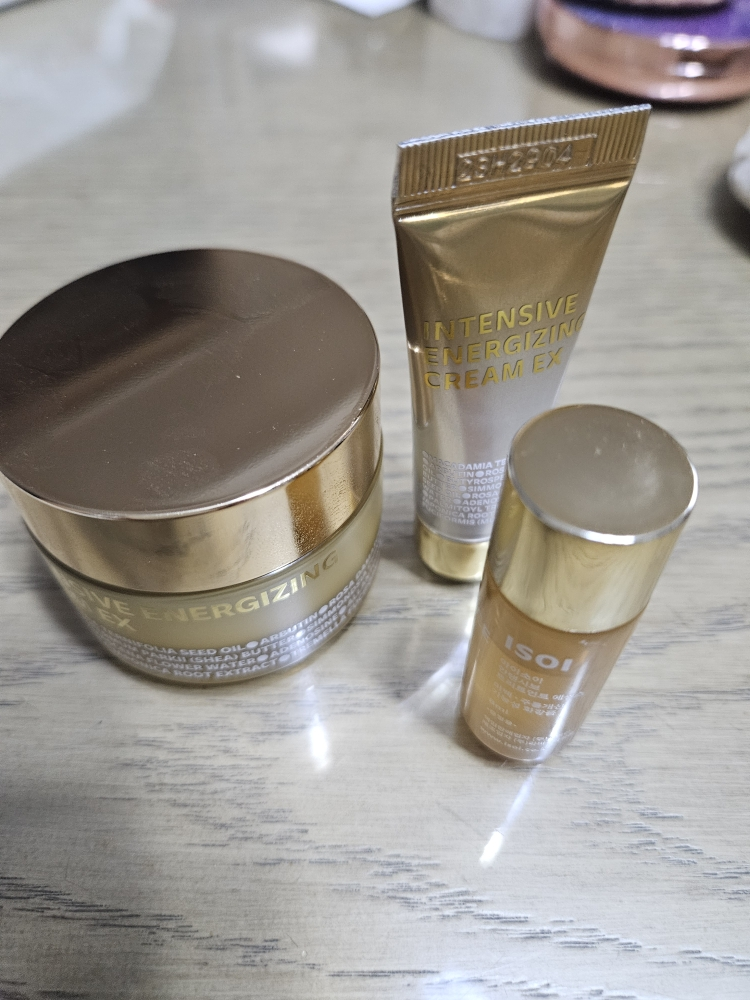 아이소이 (ISOI) 인텐시브 에너자이징 크림 EX review image