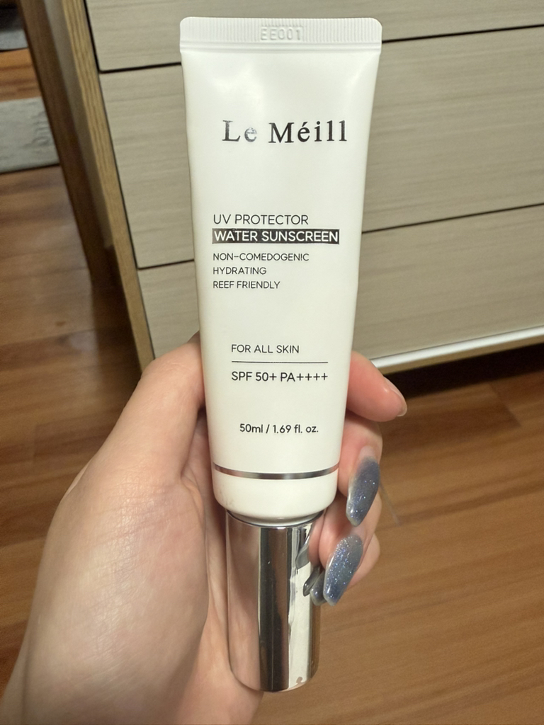 르메이엘 (LeMeill) uv프로텍터 워터 선스크린 [SPF50+/PA++++] review image