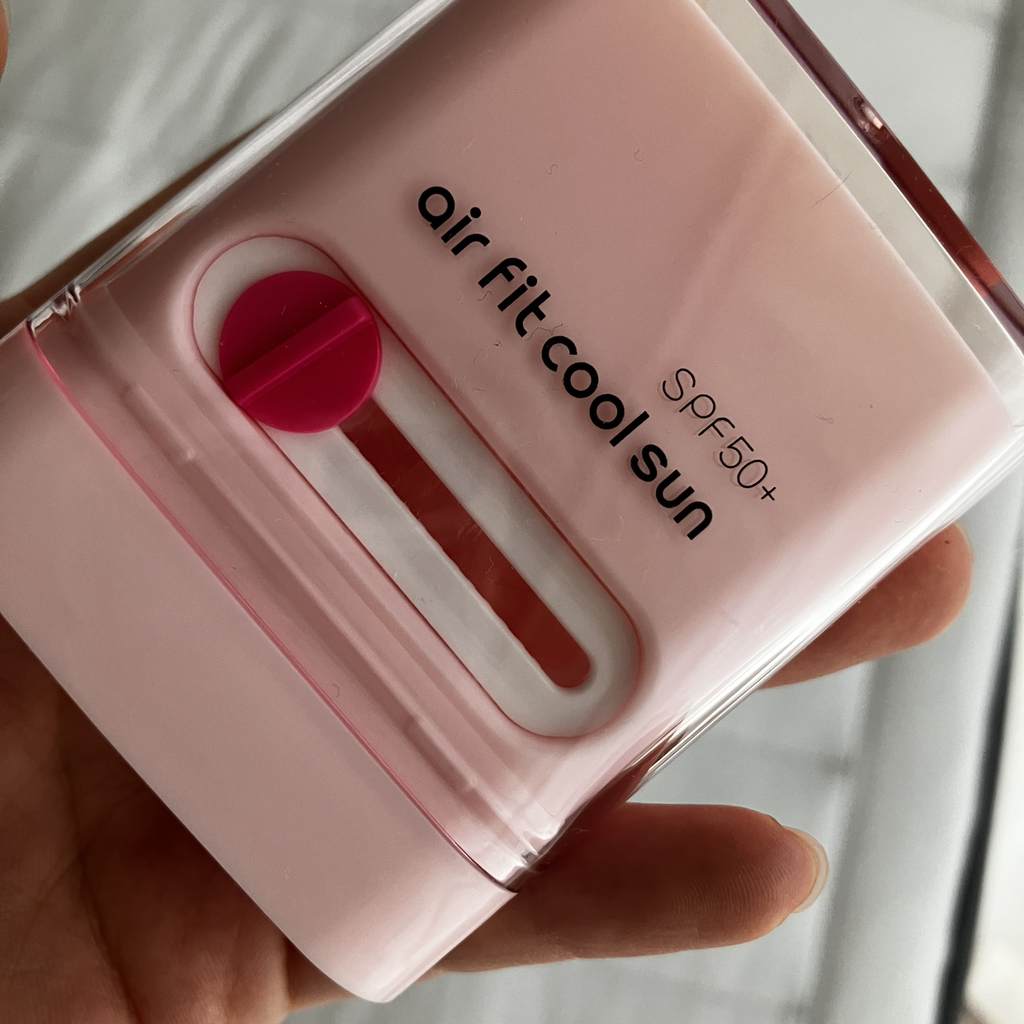 리즈케이 (LIZk) 에어핏 쿨 선 [SPF50+/PA++++] review image