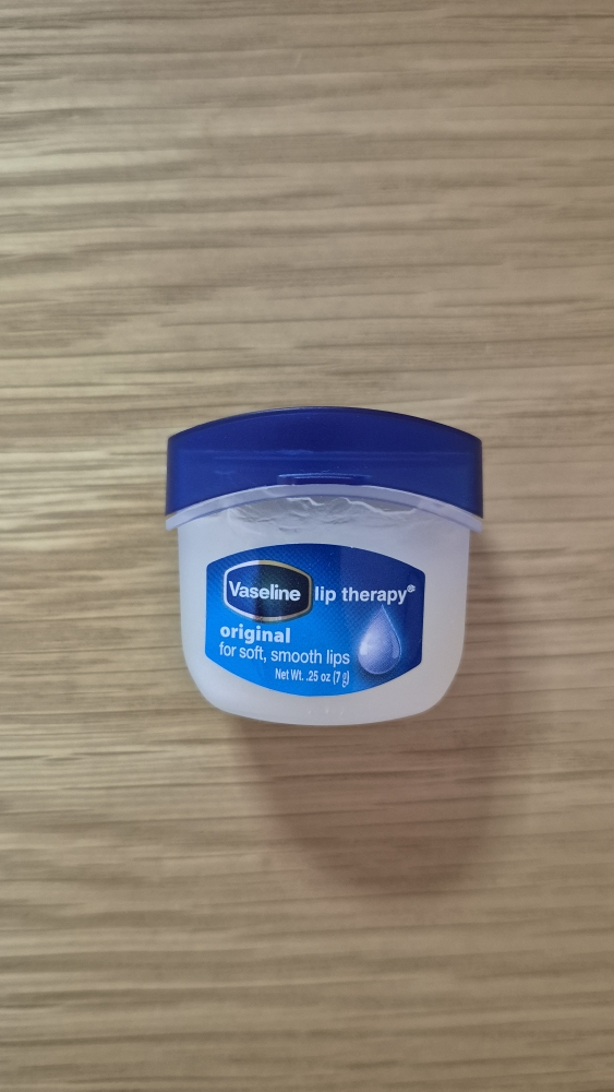 凡士林 (联合利华）理肤泉润唇膏 [原味］ common.review image