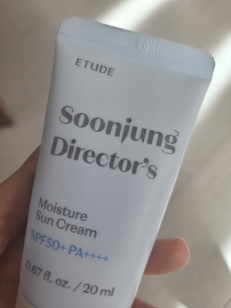 Genuine Director 保湿防晒霜 [SPF50+/PA++++]的真实用户使用照片