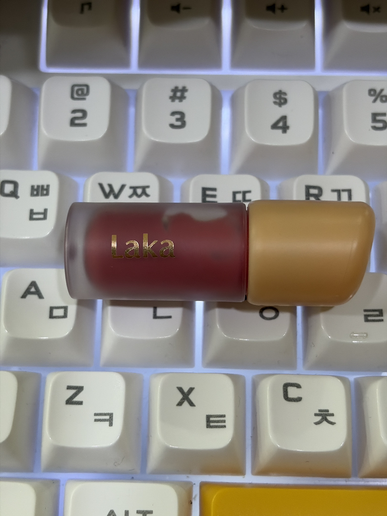 라카 (Laka) 프루티 글램 틴트 [#111 멜로우] review image