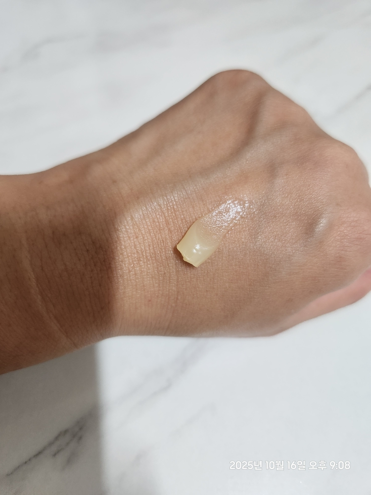 媒体 中度奶油色 common.review image