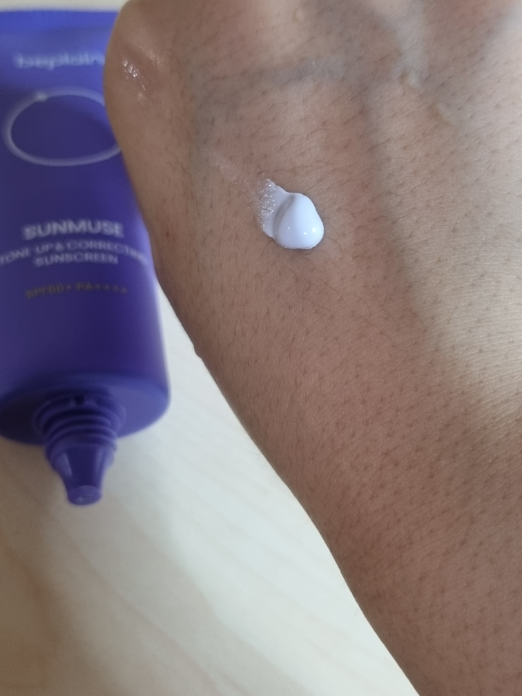 Ảnh đánh giá thực tế của người dùng về Sun Muse Tone-Up & Correcting Sunscreen [SPF50+/PA++++]