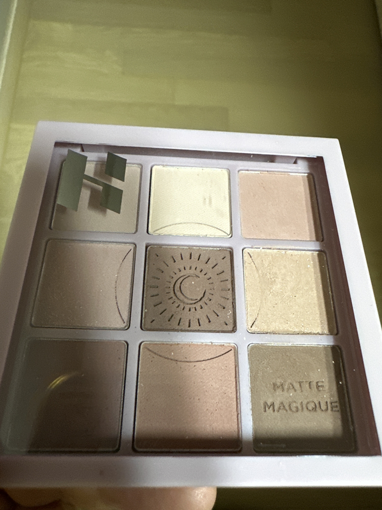 홀리카홀리카 (HOLIKAHOLIKA) 마뜨 매직 컬렉션 마이페이브 무드 아이팔레트 [02 무니] review image