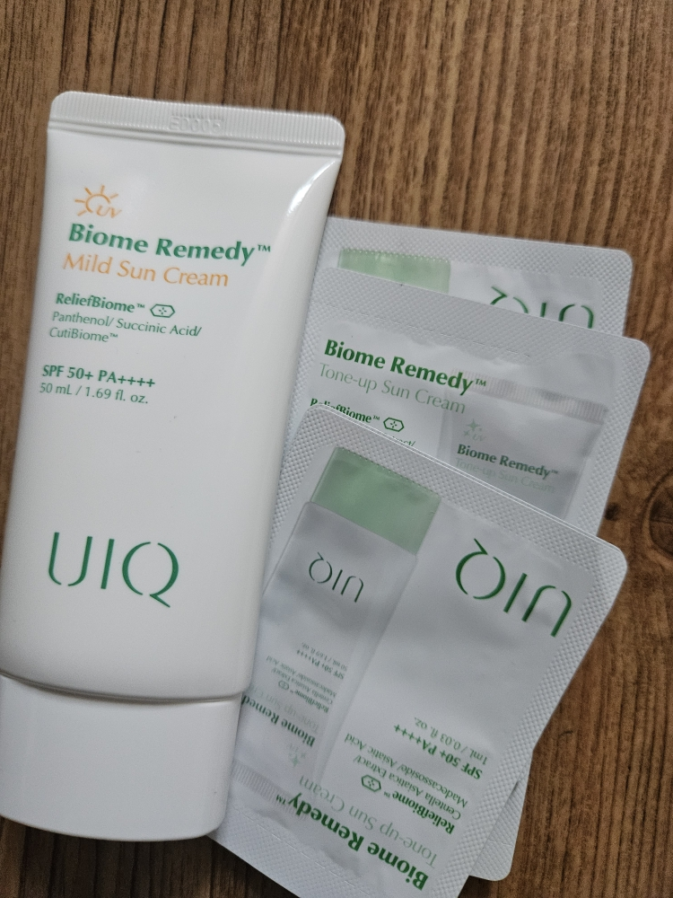 유이크 (UIQ) 바이옴 레미디 마일드 선크림 [SPF50+/PA++++] review image