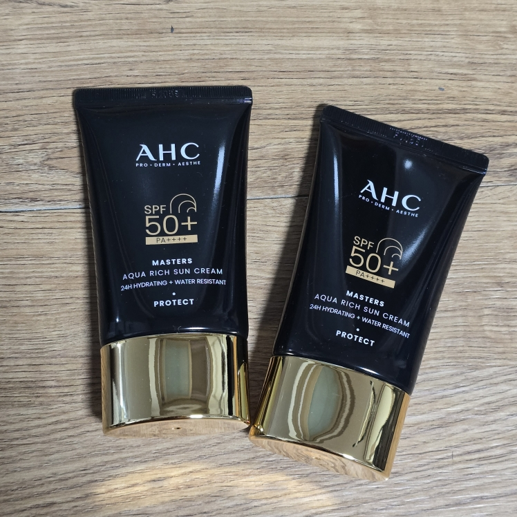 大师水润防晒霜 [SPF50+/PA++++]的真实用户使用照片