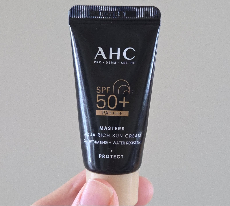 大师水润防晒霜 [SPF50+/PA++++]的真实用户使用照片