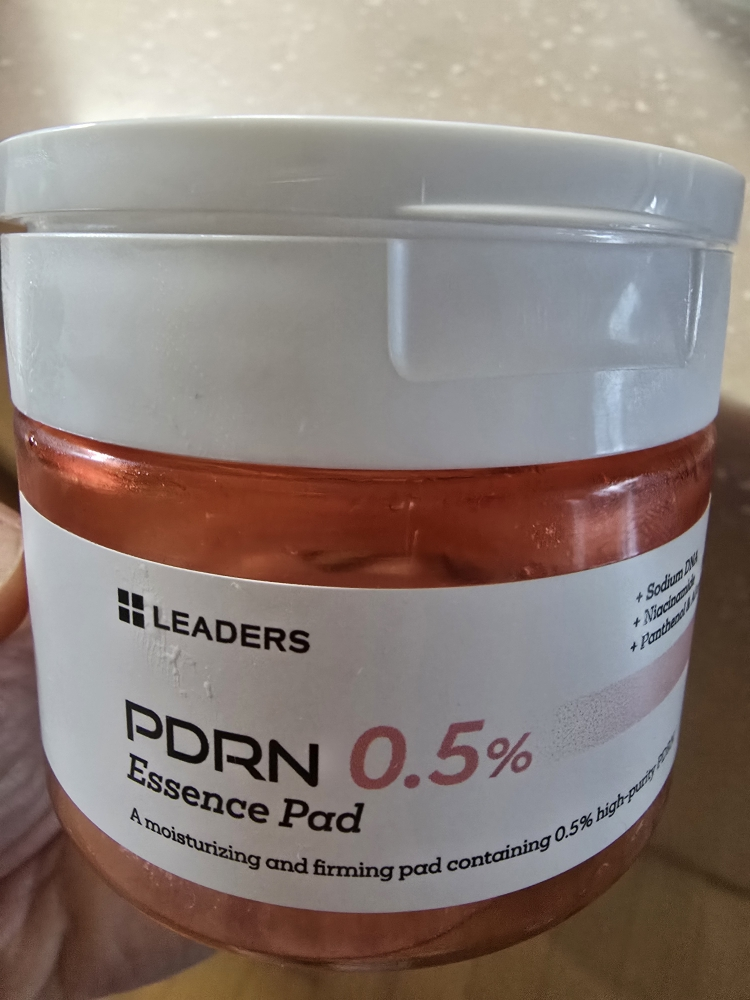 리더스 (LEADERS) PDRN 0.5% 에센스 패드 review image