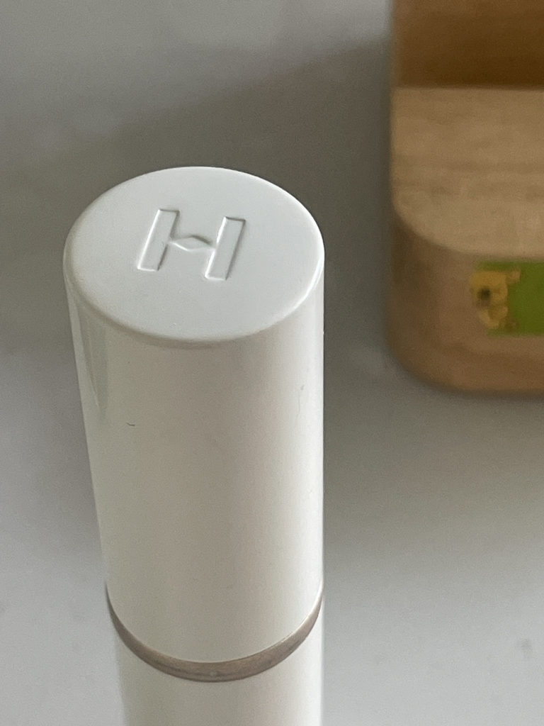 힌스 (hince) 트루 디멘션 래디언스 밤 [텐더룸] review image