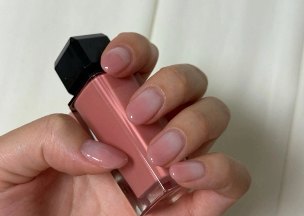 Ảnh đánh giá thực tế của người dùng về Sensual Nude Gloss [422 Lingerie]