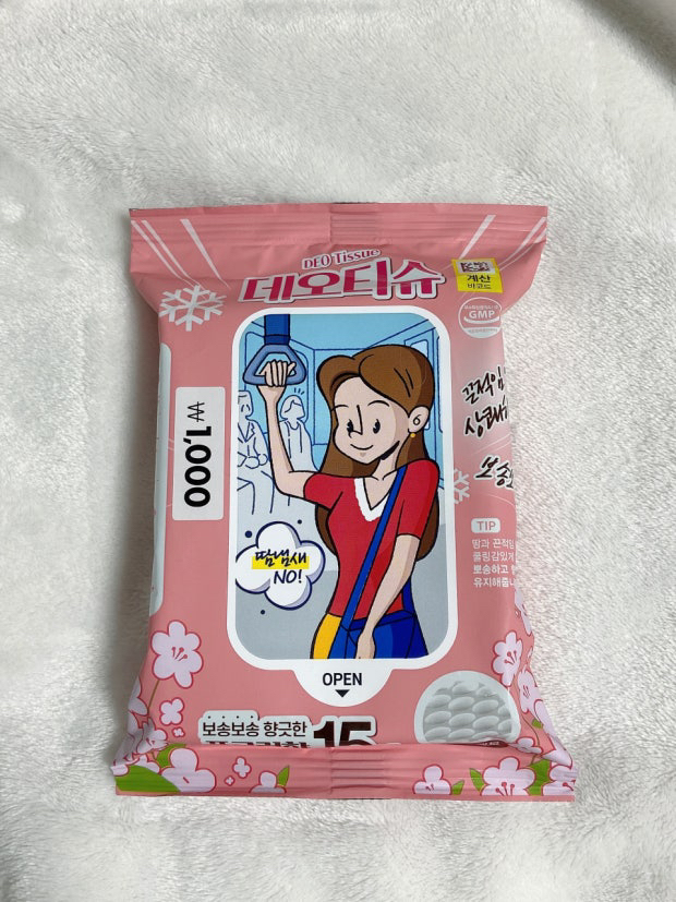 다이소 (daiso) 쿨링 퍼퓸 데오 티슈 [플로럴향] review image