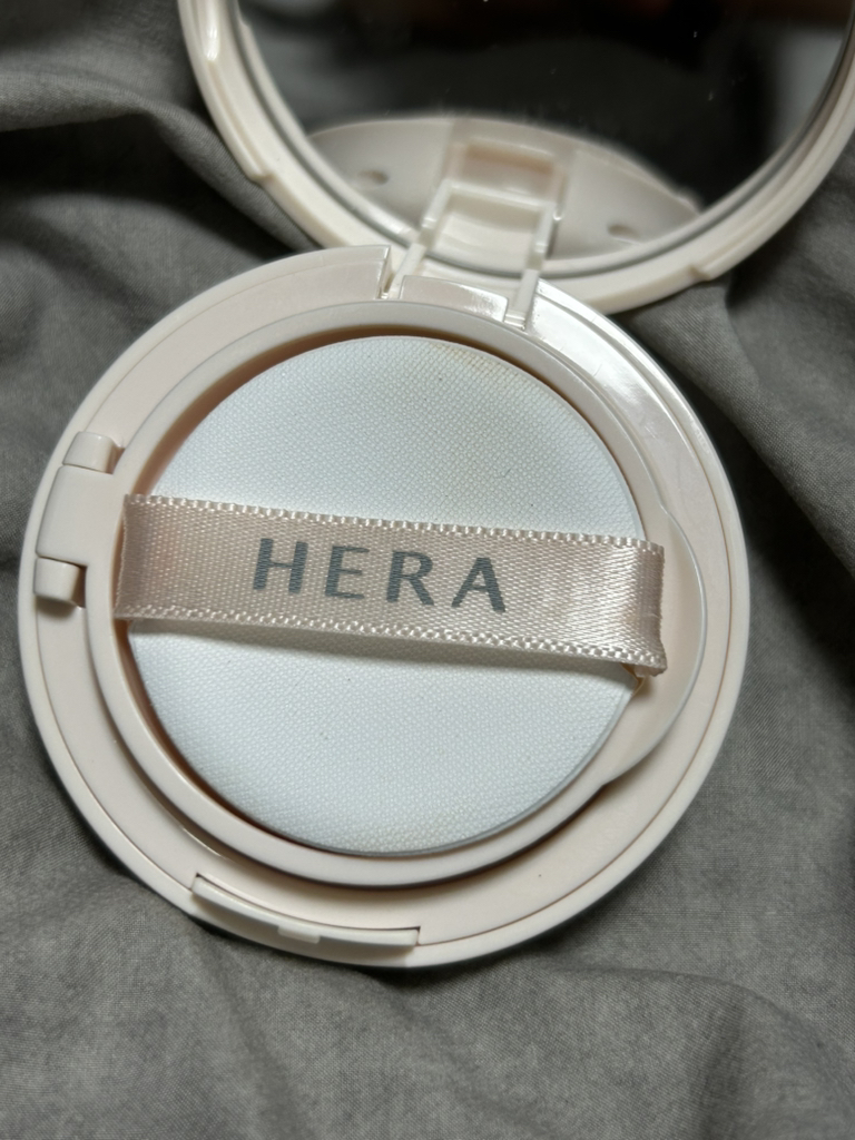 헤라 (HERA) 리플렉션 스킨 글로우 쿠션 파운데이션 [SPF40/PA++] [21N1] review image