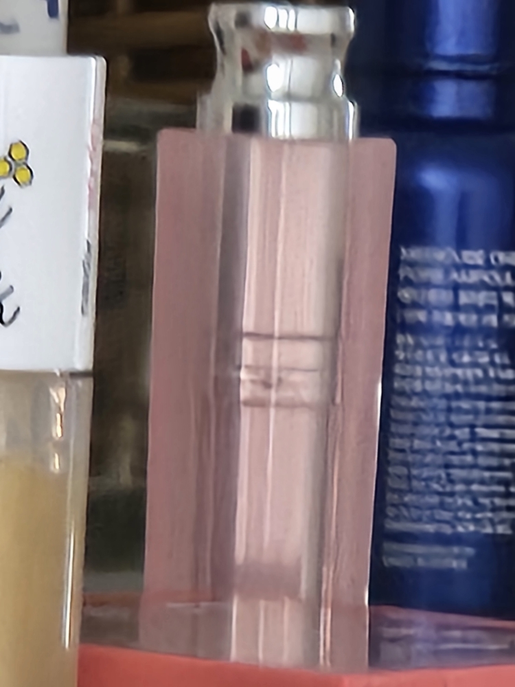 맥퀸뉴욕 (MACQUEENNEWYORK) 러빙유 틴트 글로우 립밤 [01 러블리핑크] review image