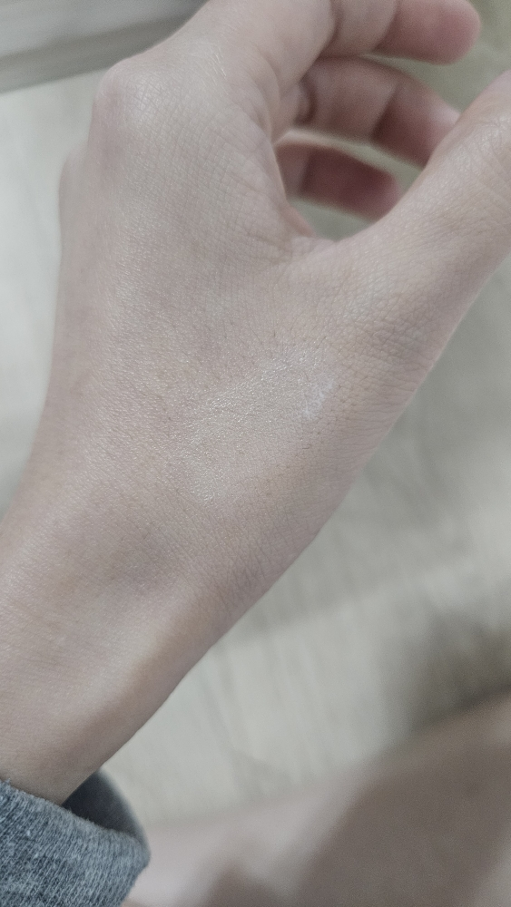 숨37도 (SUM37) 선 어웨이 벨벳 선 스틱 [SPF50+/PA++++] review image