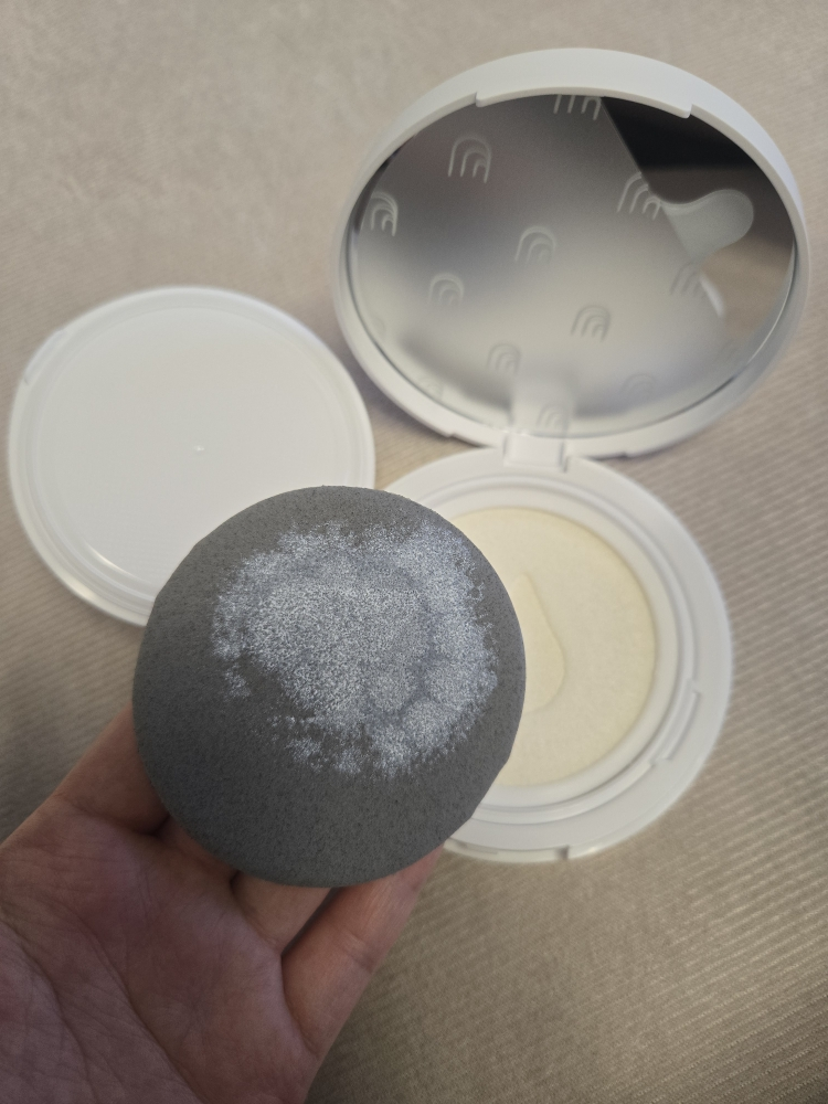 AHC (에이에이치씨) 세이프온 시카 카밍 선쿠션 [SPF50+/PA++++] review image