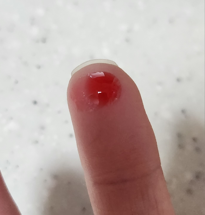 히말라야 (Himalaya) 스트로베리 글로스 립밤 review image