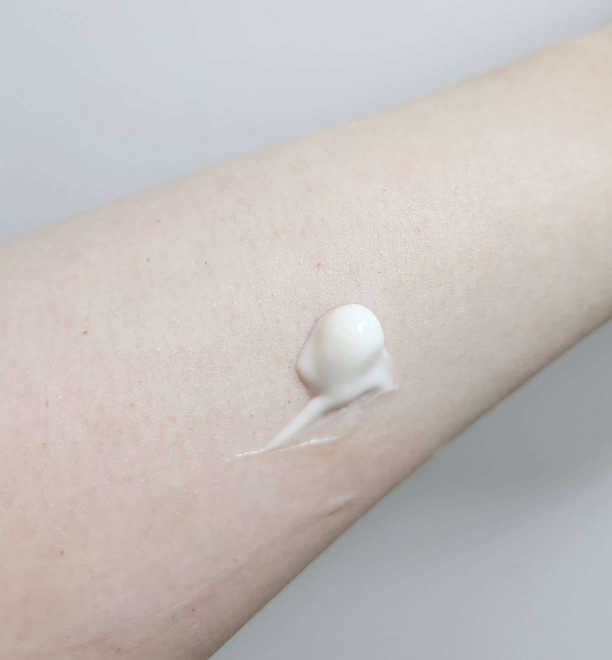 비욘드 (BEYOND) 바디타민 레티놀 처진피부&목주름 탄력리프팅 바디로션 review image