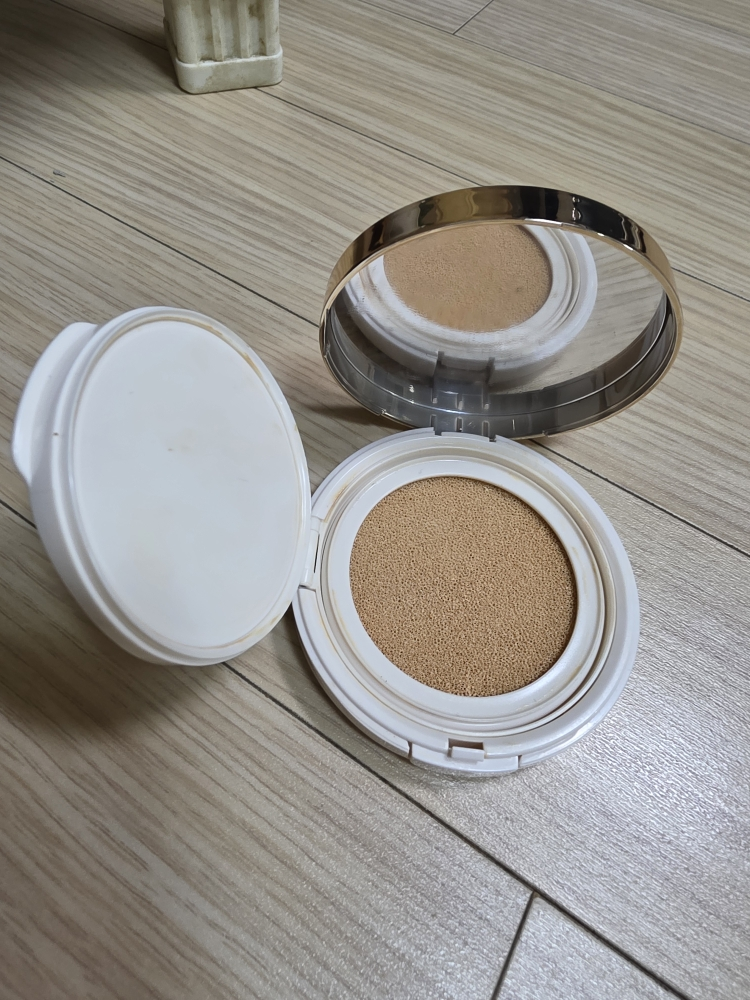 MARSHIQUE Serum Glow 调色防晒霜 [SPF50+/PA++++] common.review image