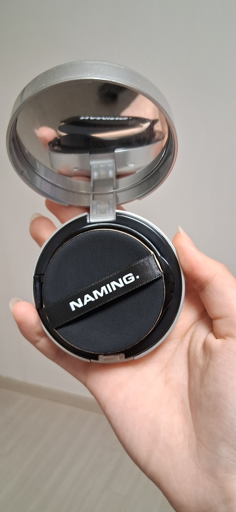 分层贴身护垫 [SPF50+/PA+++] [21Y］的真实用户使用照片