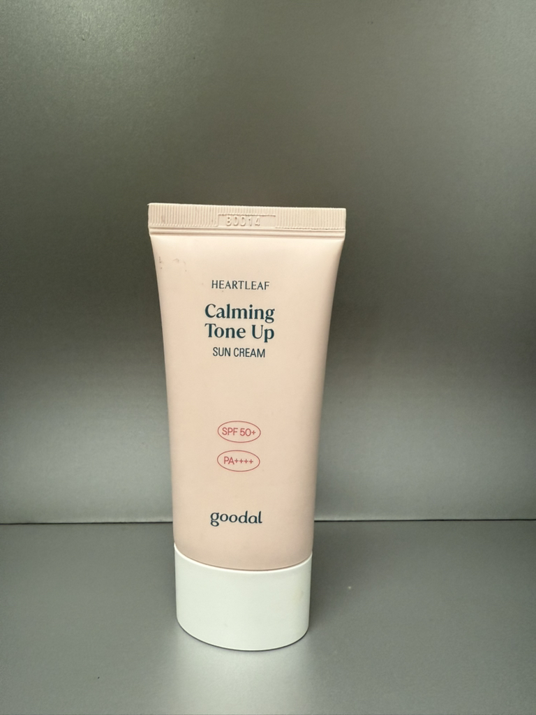 果达儿 清爽的马蹄莲保湿防晒乳霜 [SPF50+/PA++++] common.review image