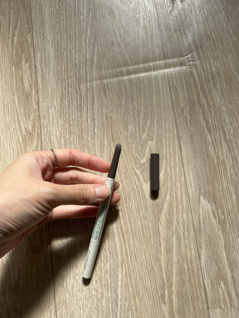 이니스프리 (INNISFREE) 납작 아이브로우 펜슬 [4 새벽 이슬 애쉬 브라운] review image