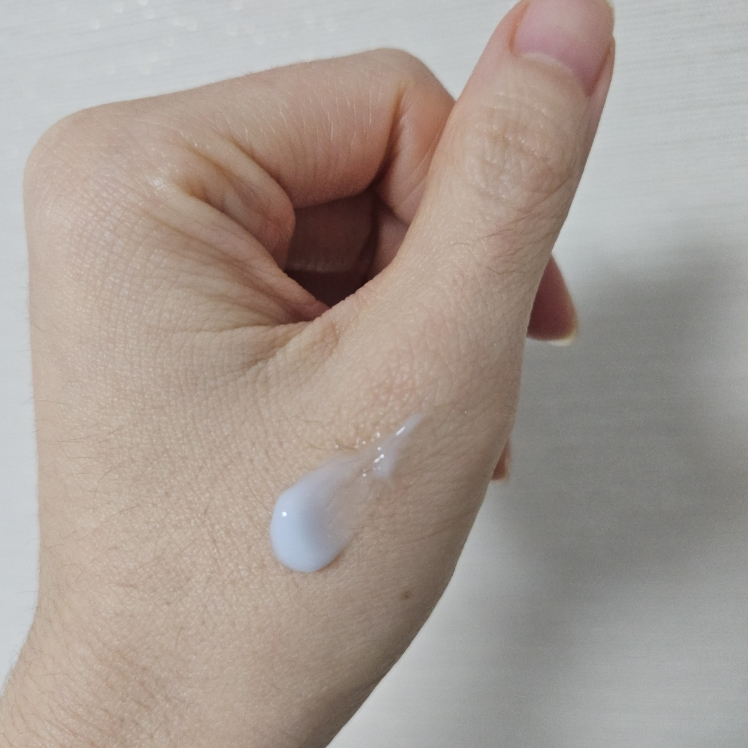 마몽드 (Mamonde) 카밍 샷 아줄렌 크림 review image