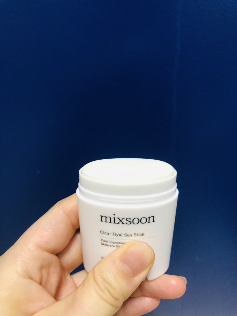 믹순 (mixsoon) 시카 히알 선스틱 [SPF50+/PA++++] review image
