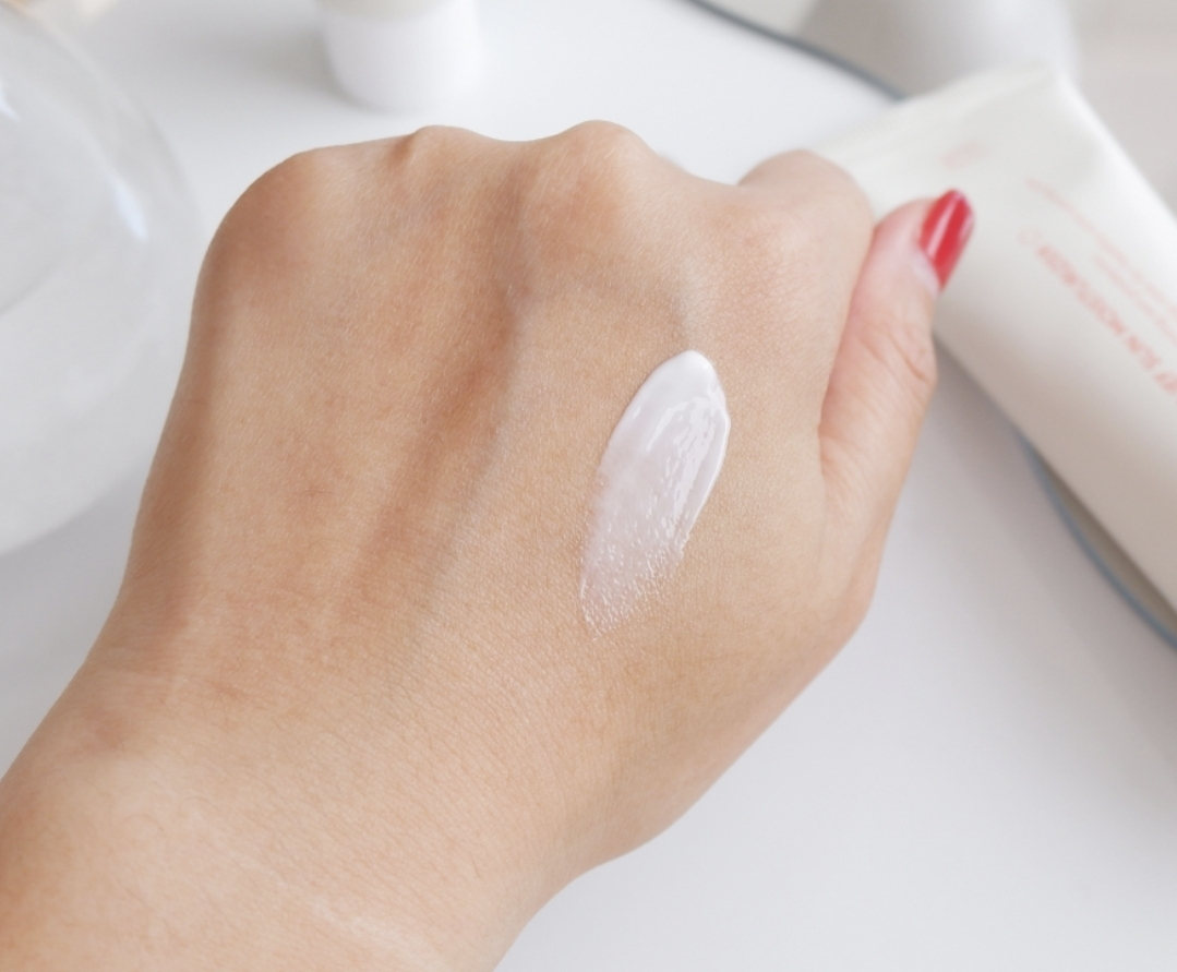 舒缓防晒润肤霜 [SPF50+/PA++++]的真实用户使用照片