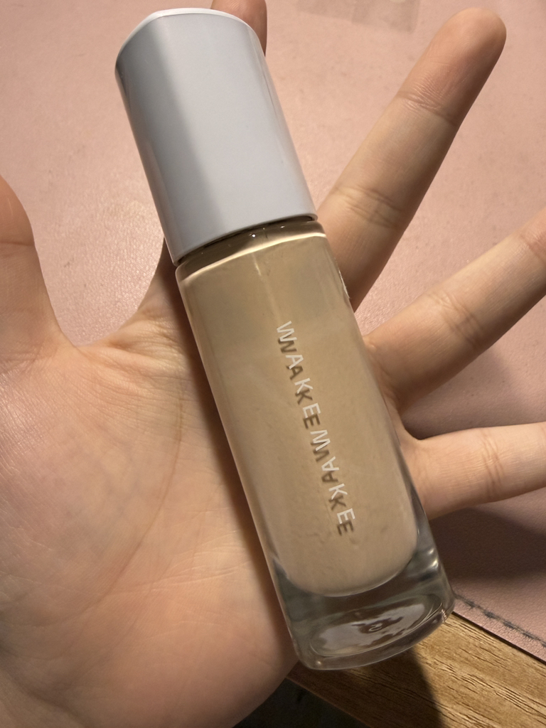 웨이크메이크 (wakemake) 워터 글로우 코팅 파운데이션 [SPF38+/PA++] [21호] review image