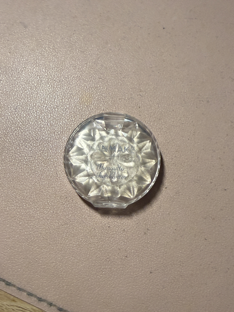 캔메이크 (CANMAKE) 무뉴토 하이라이터 [01 문라이트 젬] review image