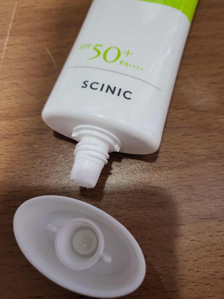 싸이닉 (SCINIC) 엔조이 세이프티 마일드 선크림 [SPF50+/PA++++] review image