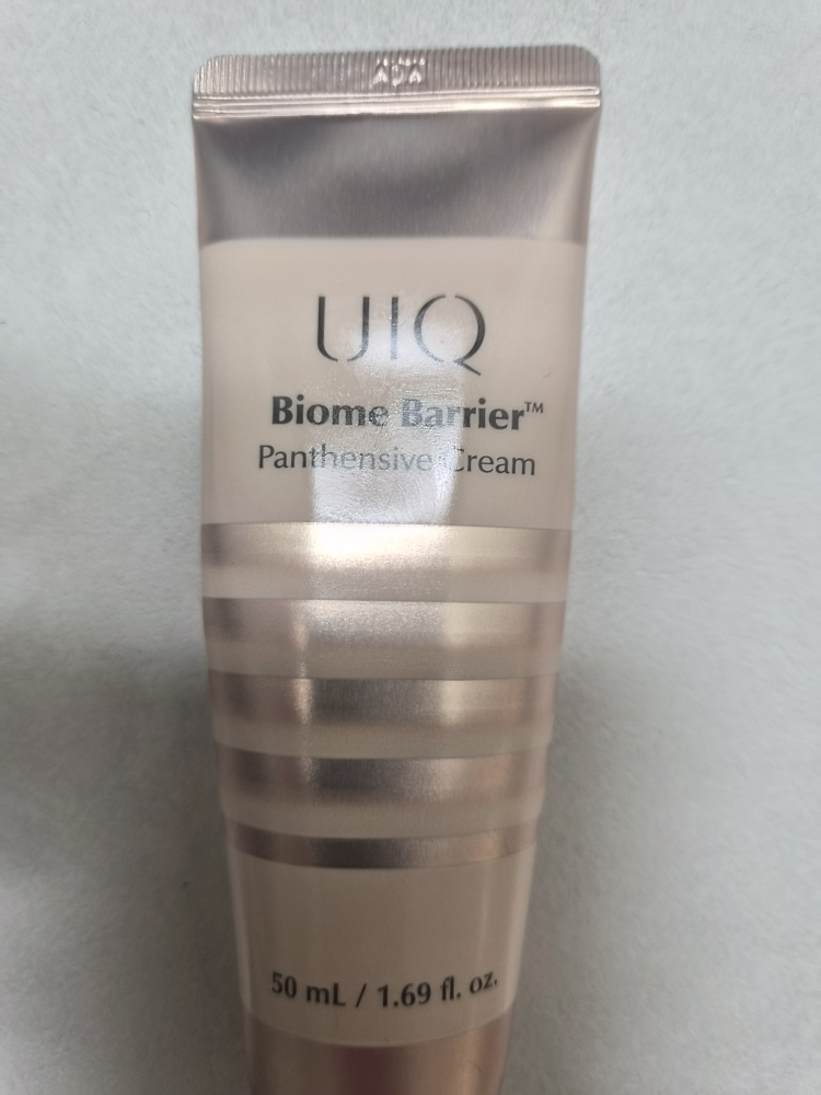 유이크 (UIQ) 바이옴 베리어 판텐시브 크림 review image