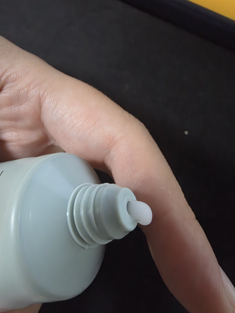 嫩艾草保湿舒缓霜的真实用户使用照片