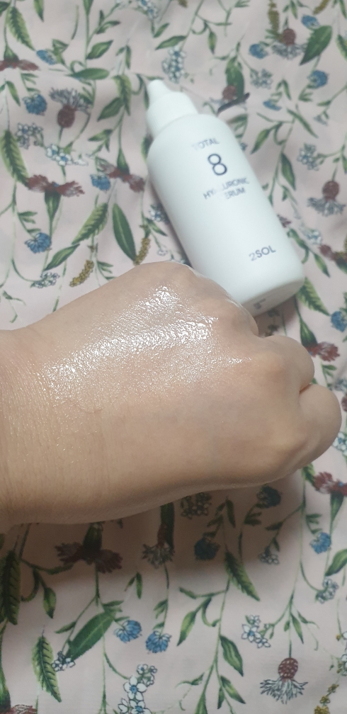 이솔 (2SOL) 토탈 8 히알루론산 세럼 review image