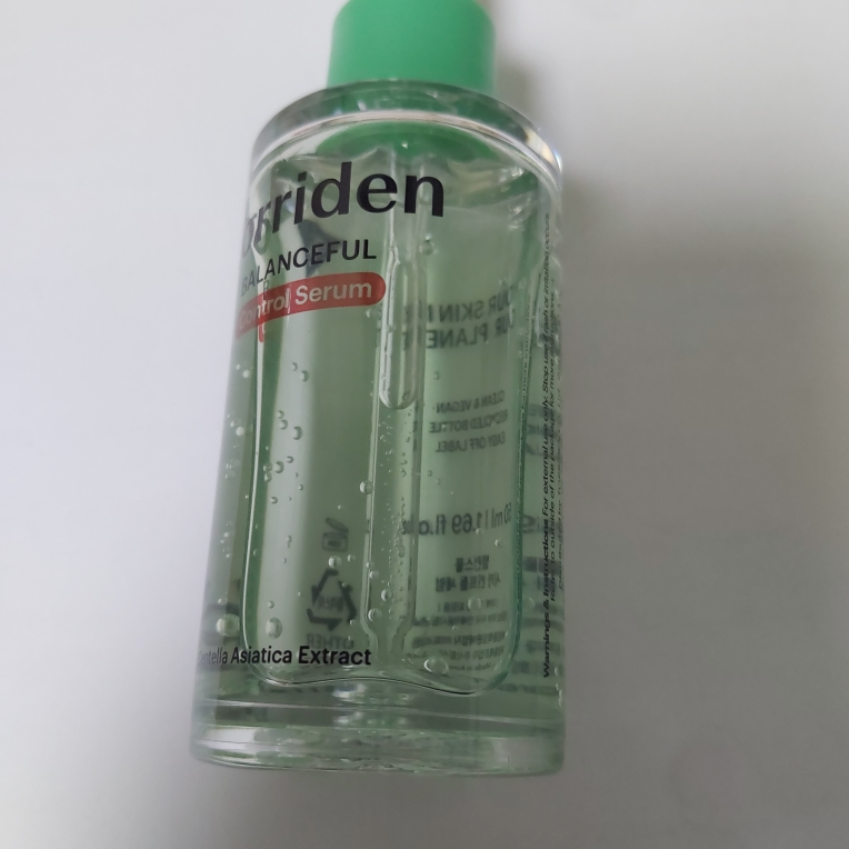 平衡肌肤舒缓控油精华的真实用户使用照片