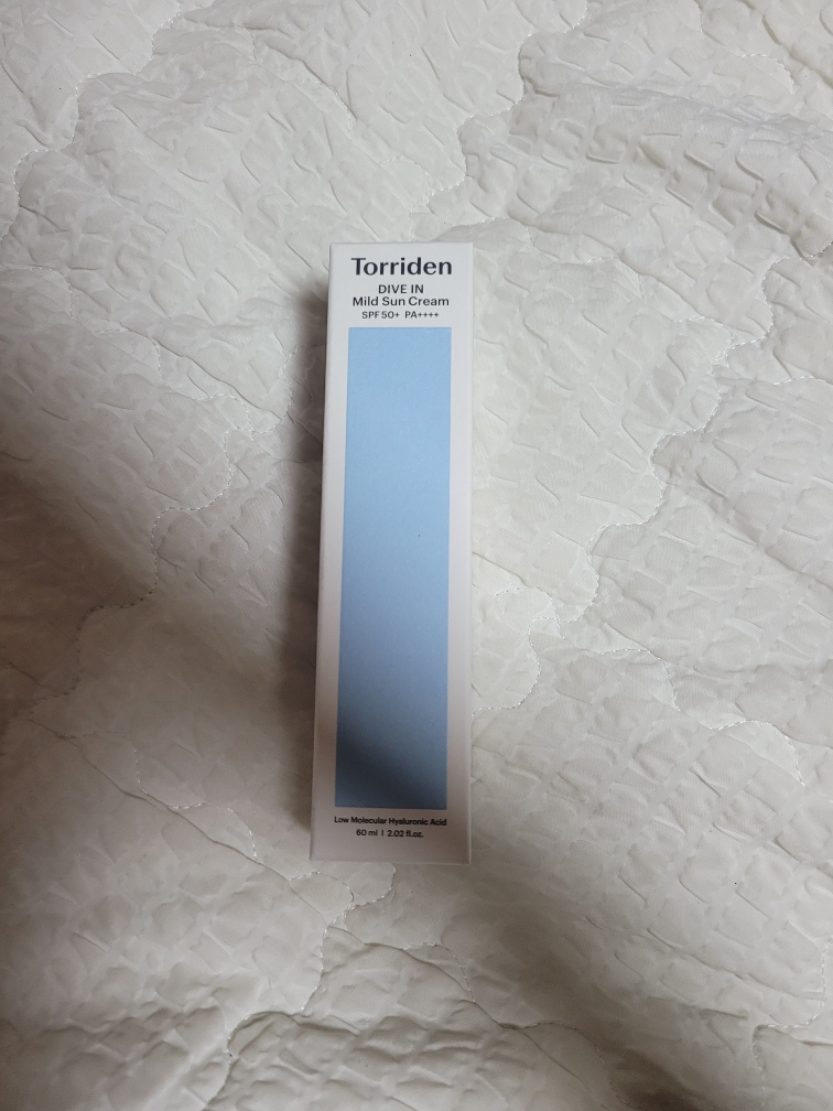 低分子玻尿酸清透防晒霜 [SPF50+/PA++++]的真实用户使用照片