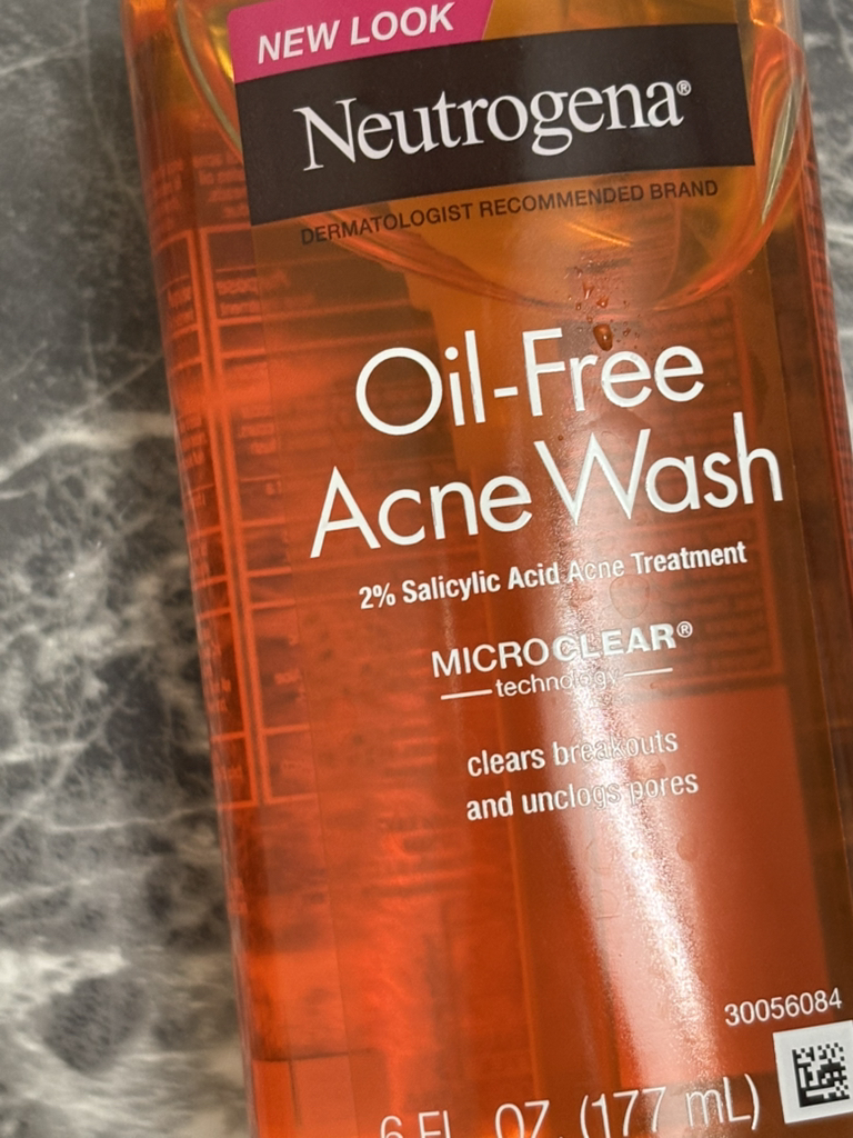 뉴트로지나 (Neutrogena) (해외) 오일-프리 아크네 워시 review image