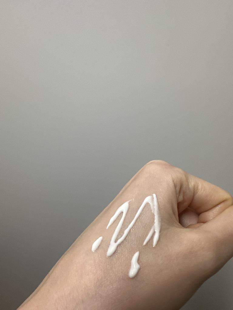 水池防晒霜 [SPF50+/PA++++] [精华]的真实用户使用照片