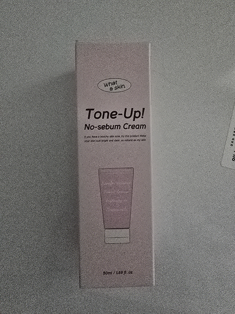 와더스킨 (Whataskin) 노세범 화이트닝 톤업크림 review image