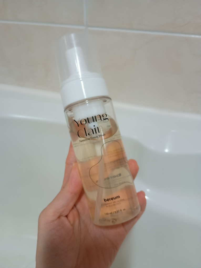 영끌레어 (YoungClair) 페미닌 폼워시 review image