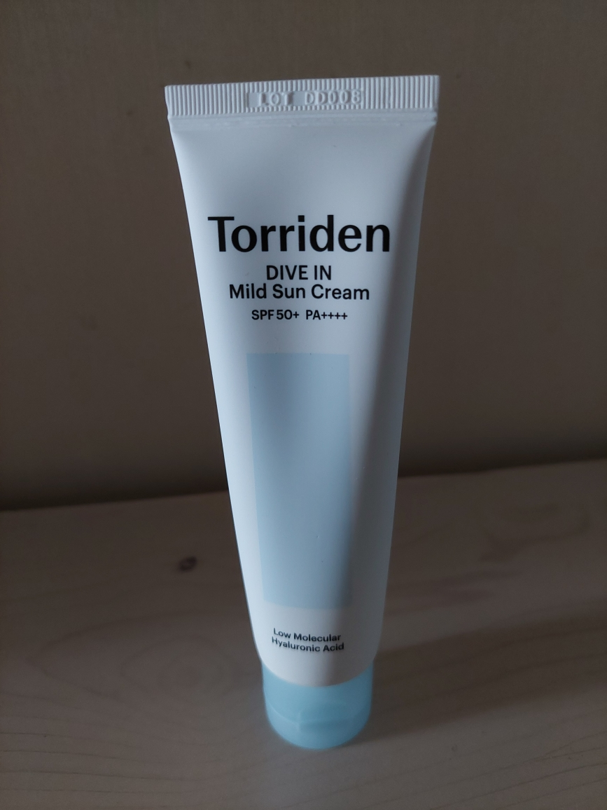 低分子玻尿酸清透防晒霜 [SPF50+/PA++++]的真实用户使用照片