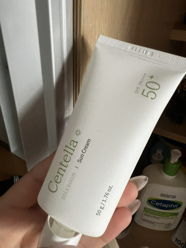 믹순 (mixsoon) 병풀 선크림 [SPF50+/PA++++] review image