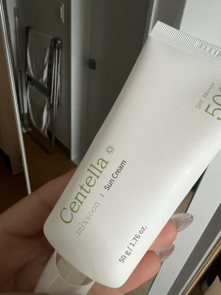 믹순 (mixsoon) 병풀 선크림 [SPF50+/PA++++] review image