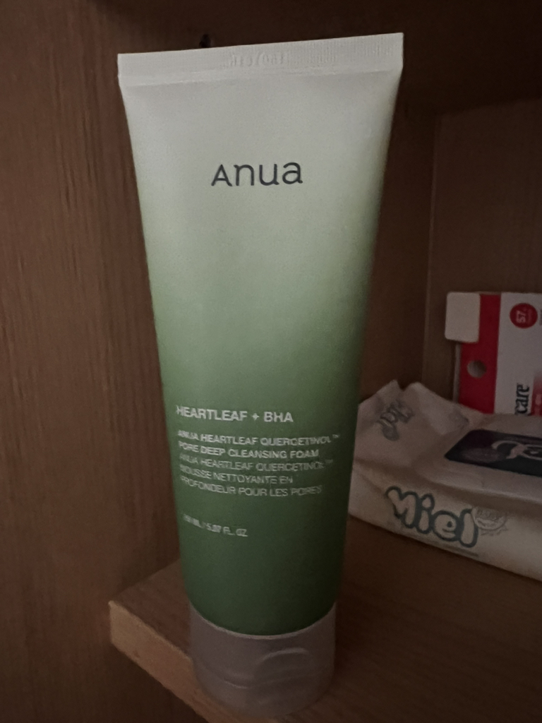 아누아 (Anua) 어성초 쿼세티놀™ 모공 딥 클렌징 폼 review image
