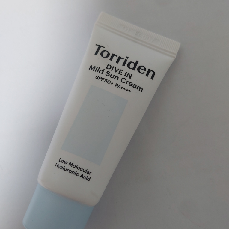 低分子玻尿酸清透防晒霜 [SPF50+/PA++++]的真实用户使用照片